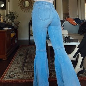 FREE PEOPLE Float on Flare Jeans
